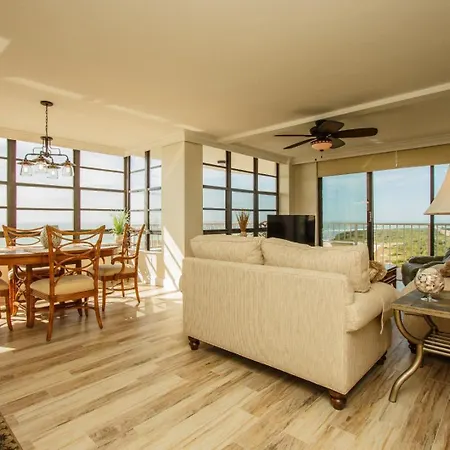 Apartamento South Seas Tower 3-1612